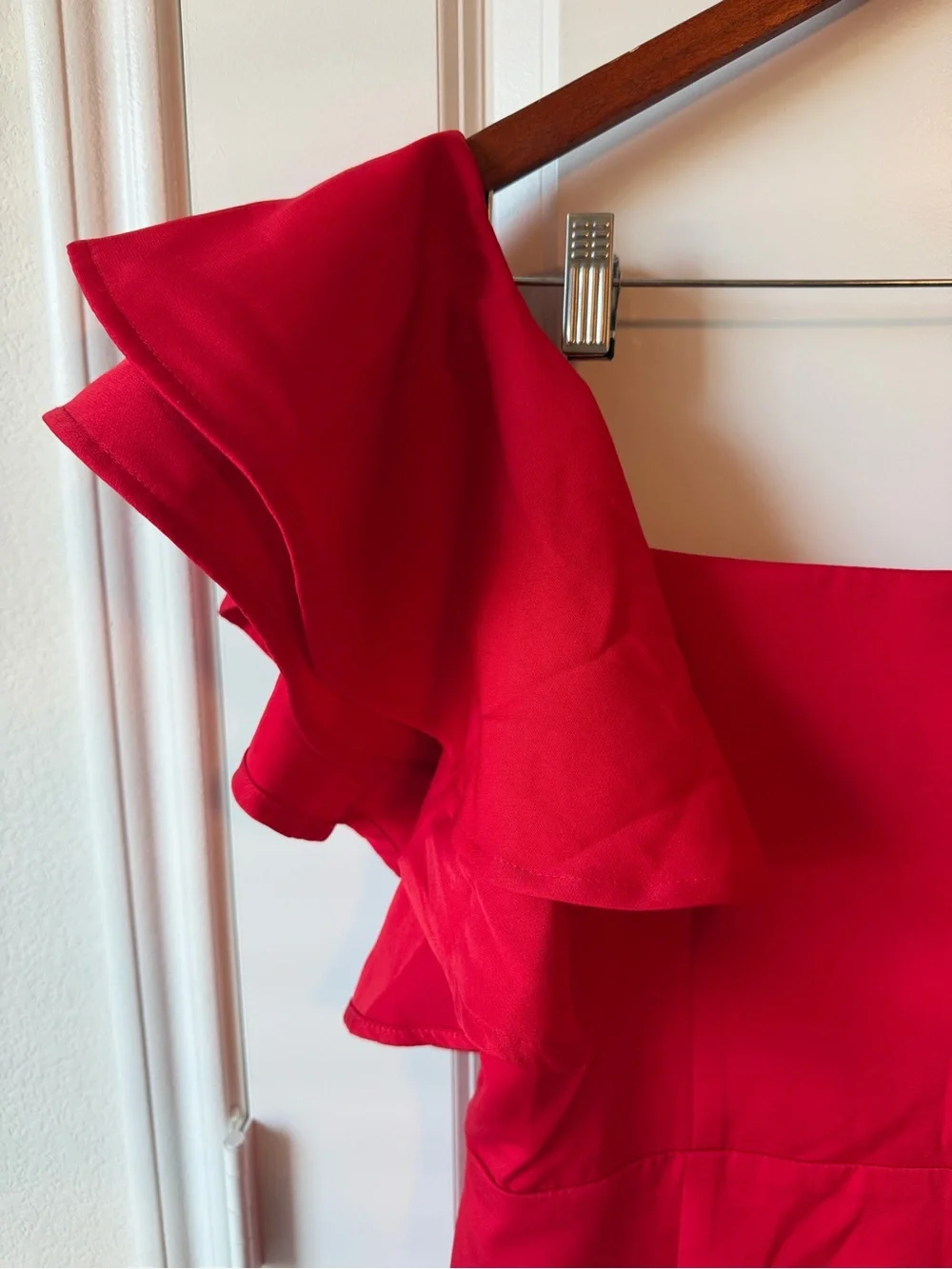 ⚡️NWOT TCEC Red Ruffled Sleeve Square-Neck Mini Dress - Picture 5 of 6